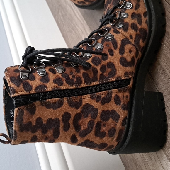 Olivia Ferguson leopard print combat boot - Picture 6 of 9